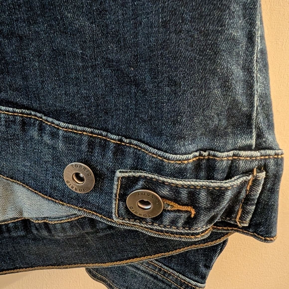 NWT! 🧵Torrid Denim Jacket🌇💙 SIZE 14/16 - Picture 8 of 8